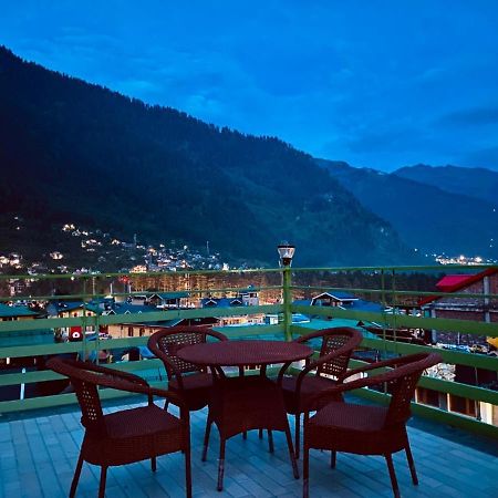 Vista Resort Near Mall Road Manali - Centrally Heated & Air Cooled Extérieur photo