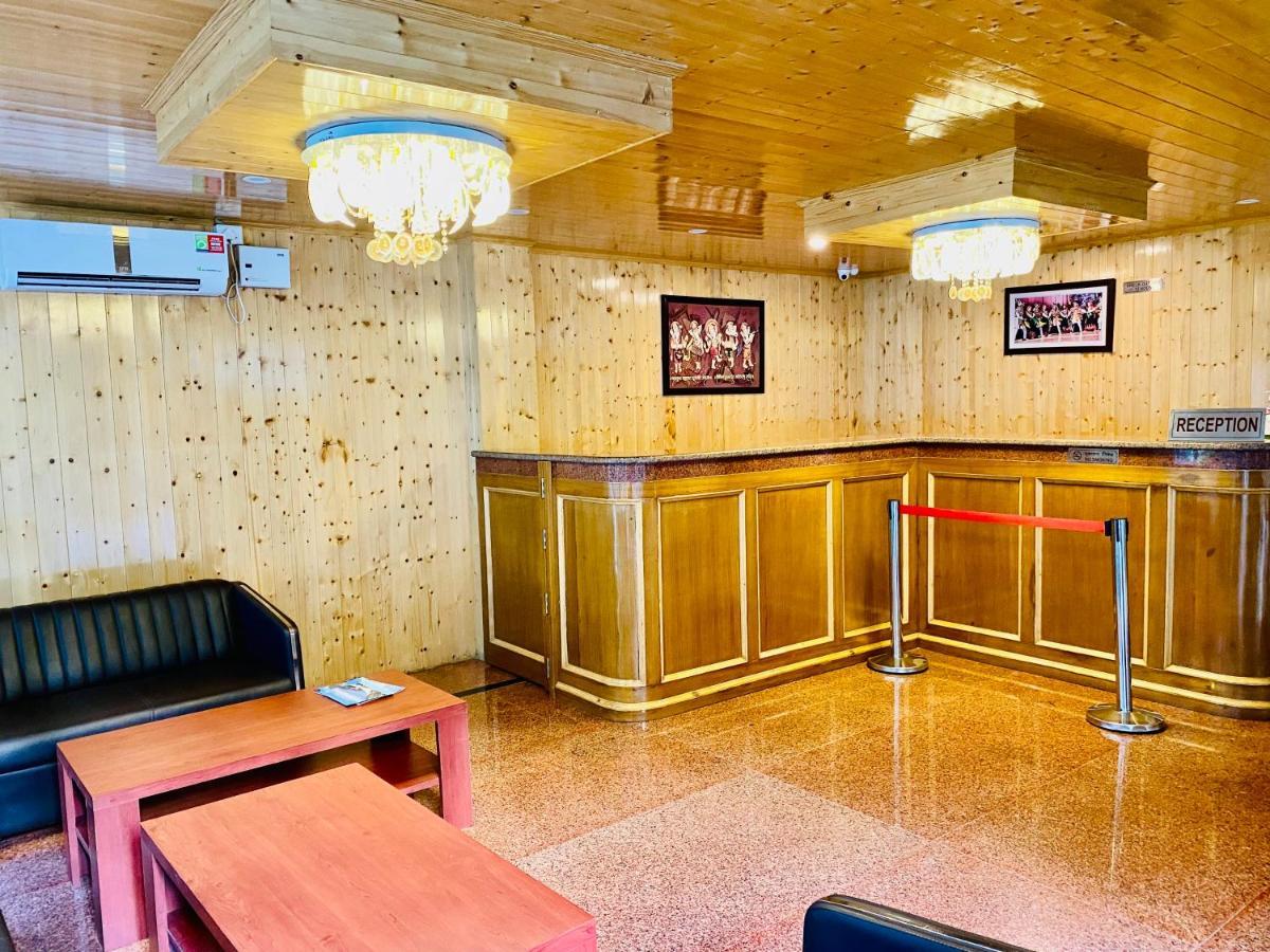 Vista Resort Near Mall Road Manali - Centrally Heated & Air Cooled Extérieur photo