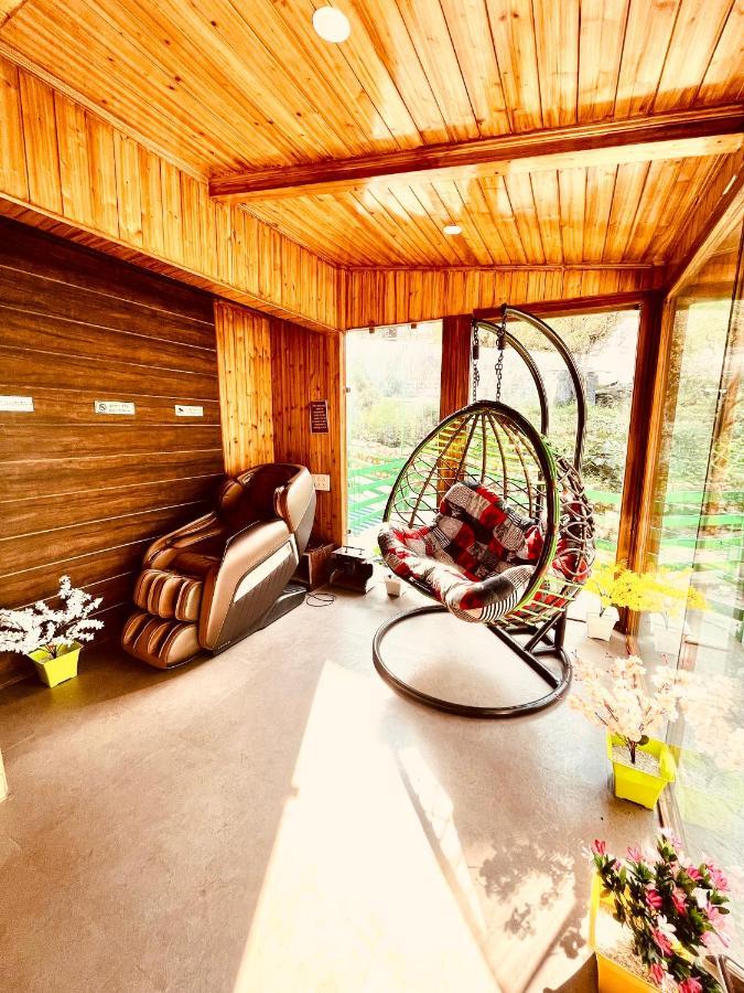 Vista Resort Near Mall Road Manali - Centrally Heated & Air Cooled Extérieur photo