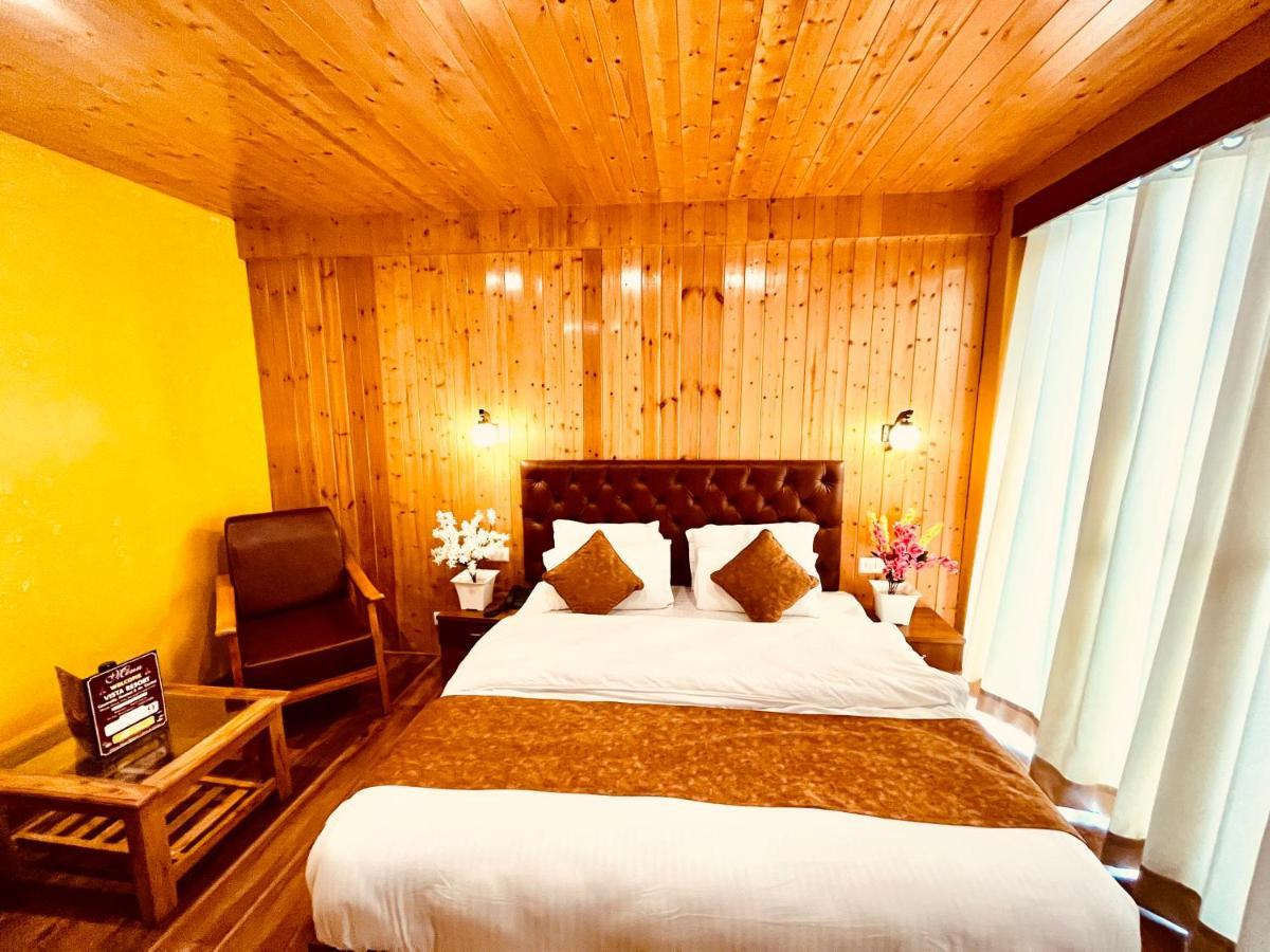 Vista Resort Near Mall Road Manali - Centrally Heated & Air Cooled Extérieur photo