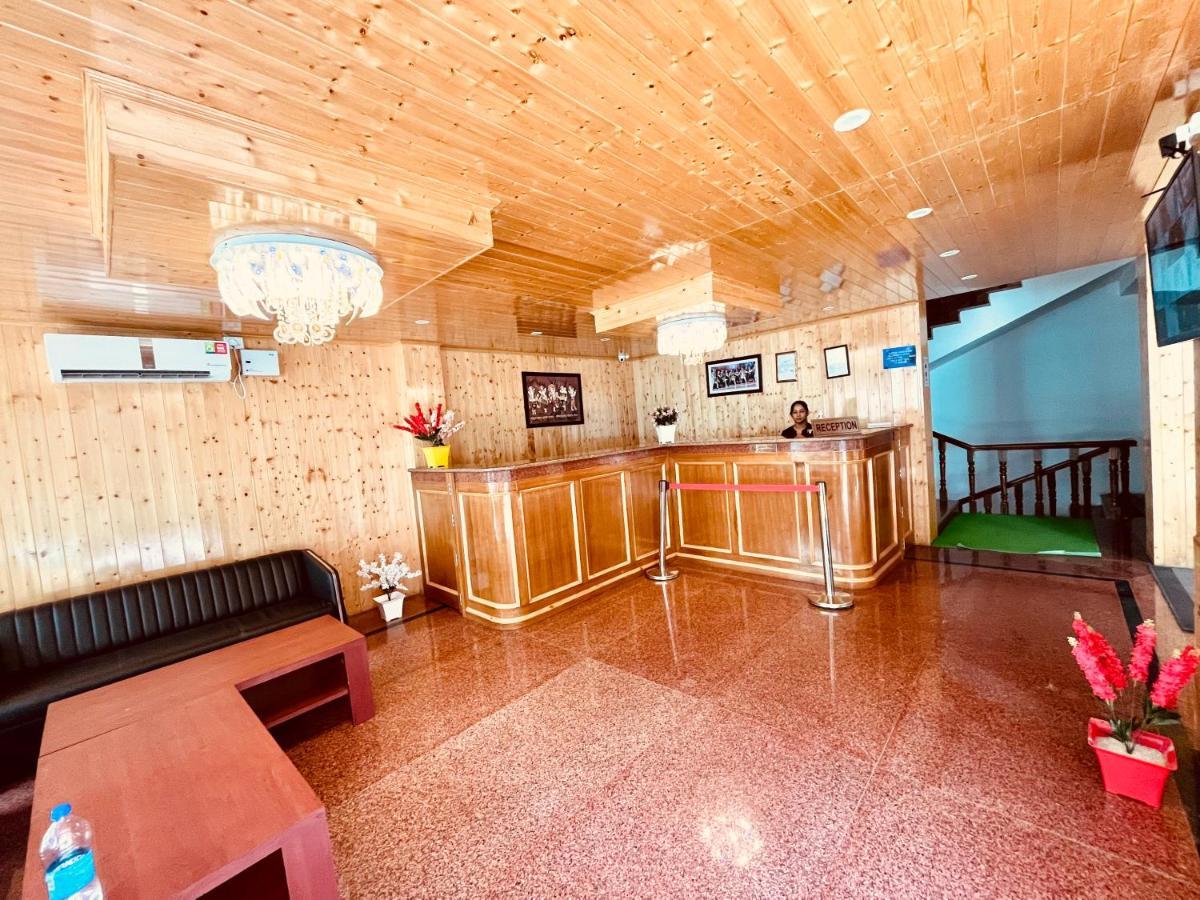 Vista Resort Near Mall Road Manali - Centrally Heated & Air Cooled Extérieur photo