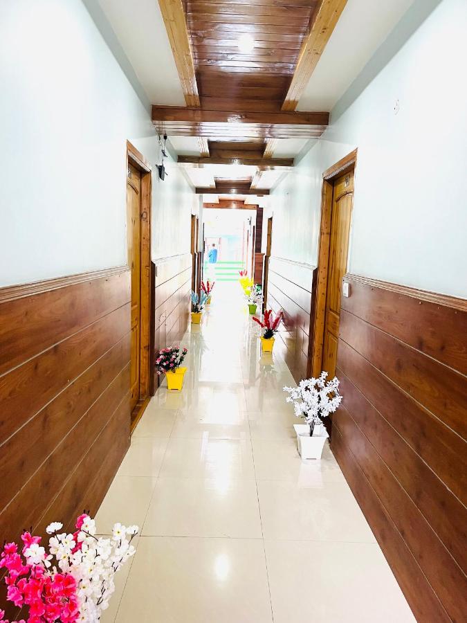 Vista Resort Near Mall Road Manali - Centrally Heated & Air Cooled Extérieur photo